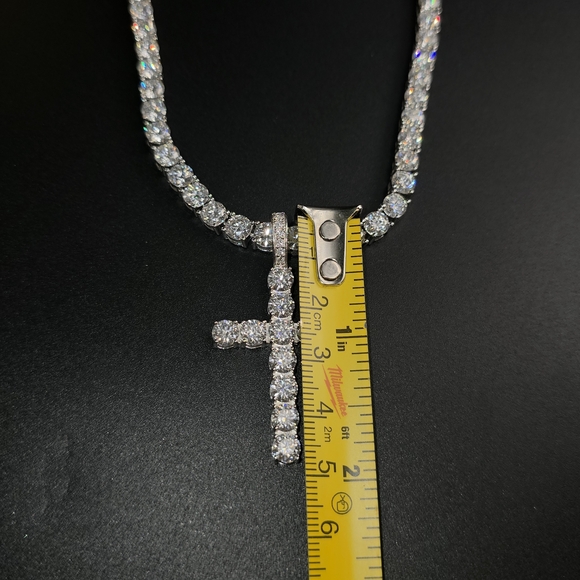 β¨ 80+ CTW Moissanite Tennis Chain & Cross Pendant Set β 5mm β¨ - Picture 6 of 7